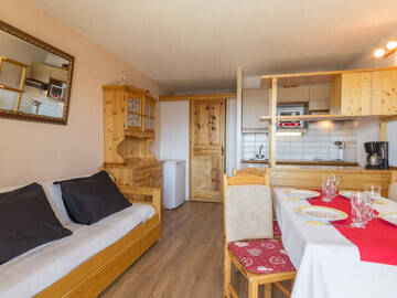 Studio cabine rénové  Proche des pistes  Balcon, Appartement 6 personnes à La Rosière FR-1-275-127