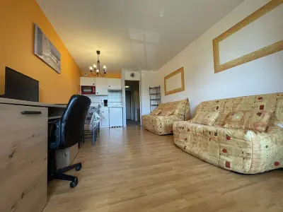 Appartement à La Rochelle, Studio charmant avec balcon, 4 couchages, proche plage des Minimes, commerces et transports, La Rochelle - L897440