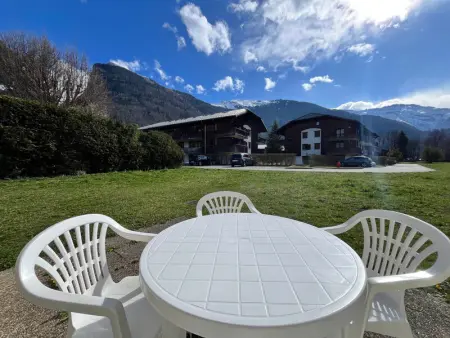Studio calme avec piscines, animaux admis et parking à Samoëns - Photo 9