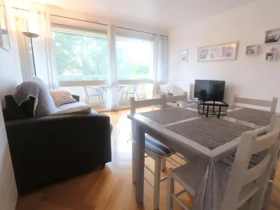 Appartement à Bénodet, Studio à Bénodet à 100m de la plage, balcon, thalasso et restaurants à proximité - L897538