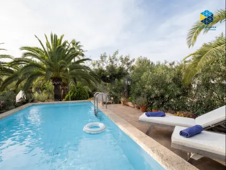 Location de Vacances à Llucmajor : Maison Rustique avec Jardin, Piscine et Aires de Jeux - Photo 1