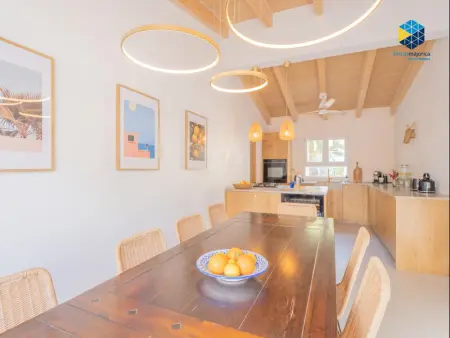 Location de Vacances à Llucmajor : Maison Rustique avec Jardin, Piscine et Aires de Jeux - Photo 9