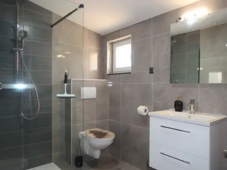 Emili & Elias, Maison 8 personnes à Karlobag - Photo 17