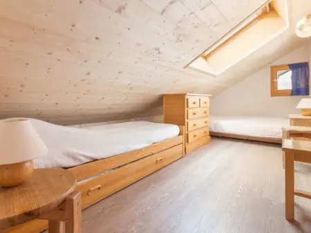 Appartement rénové ski aux pieds, centre station - Photo 4