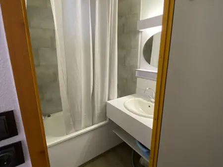 Studio cosy, accès direct pistes, proche commodités - Photo 7