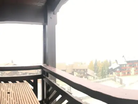 Studio fonctionnel au pied des pistes avec balcon et parking gratuit - Photo 5