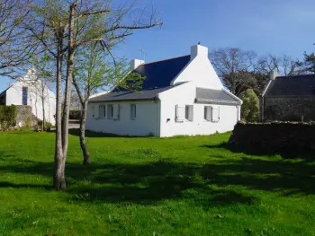 Haus in Locmaria,Maison rénovée avec jardin, proche plages et bourg, idéale pour familles FR-1-418-193 N°852588