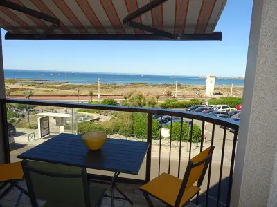 Appartement à Les Sables d'Olonne, Studio 3* avec Alcôve, Balcon Face Mer, Plage à 150m - Les Sables-d'Olonne - L897932