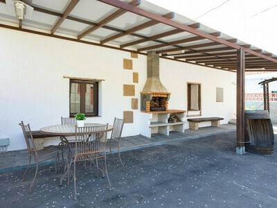 Rustic house with terrace and barbecue, Villa 4 personnes à Tenerife ES-176-203
