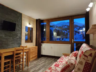 Appartement à La Plagne, Studio moderne au pied des pistes avec balcon Sud - L979662