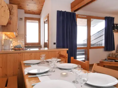 Appartement à Belle Plagne, Appartement chaleureux au pied des pistes avec balcon, 3 pièces, 7 pers., animaux admis - L966956