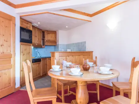 Appartement 3 pièces · 2 chambres · Piscine · Parking · Proche pistes - Photo 2