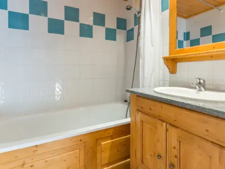 Appartement 3 pièces · 2 chambres · Piscine · Parking · Proche pistes - Photo 6