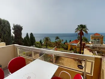 Wohnung in Menton,Beau 2P au calme, terrasse, vue mer, clim, parking privé, wifi FR-1-196-310 N°898041