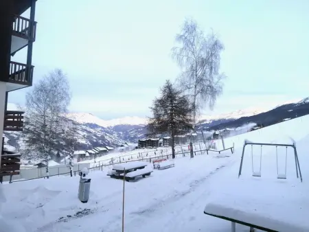 Appartement rénové, ski aux pieds, calme à La Plagne - Photo 8