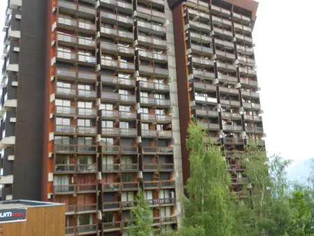 Appartement tout confort skis aux pieds avec balcon et piscine chauffée - Photo 18