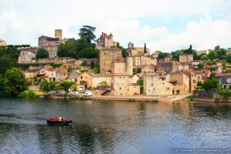 Maison Carème, Spacieuse demeure à Salviac avec piscine - Photo 26