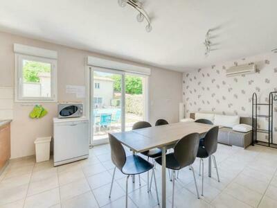 Sur Domaine 6, Maison 6 personnes à Gagnières FR.30160.06