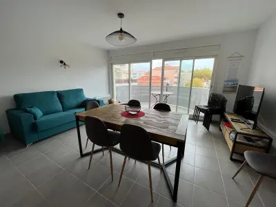 Appartement à Arcachon, Superbe T3 de 66 m² centre ville Arcachon avec parking et balcon à 200m de la plage - L898290