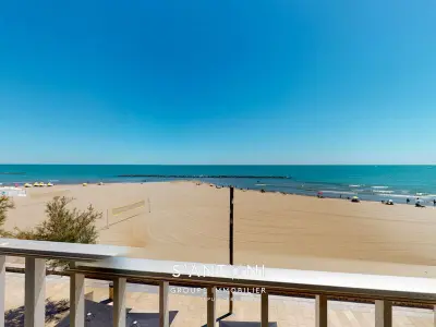 Appartement à Le Grau d'Agde, Grau d'Agde : Appartement 3 pièces en bord de mer - L898291