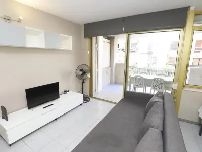 Appartement à Salou, Appartement Moderne au Cœur de Salou, à Proximité de la Vie Nocturne et des Commodités Essentielles - L898432