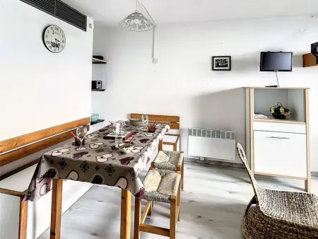 Studio fonctionnel au pied des pistes avec accès piscine - Photo 2