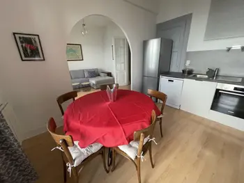 Apartment in Évian les Bains,Appartement moderne près des thermes avec balcon et animaux admis FR-1-498-68 N°898478