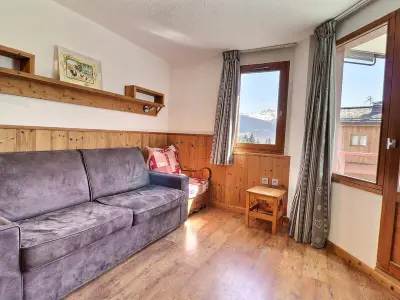 Appartement à La Tania, Appartement skis aux pieds, 6 pers, 2 pièces cabine, balcon, La Tania - L898535