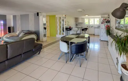 Location Maison 10 personnes à Murviel lès Montpellie - Photo 4