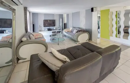 Location Maison 10 personnes à Murviel lès Montpellie - Photo 10