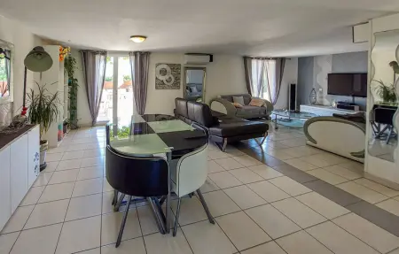 Location Maison 10 personnes à Murviel lès Montpellie - Photo 11