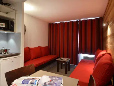 Appartement à Belle Plagne, Studio rénové skis aux pieds avec balcon et animaux admis - L968217