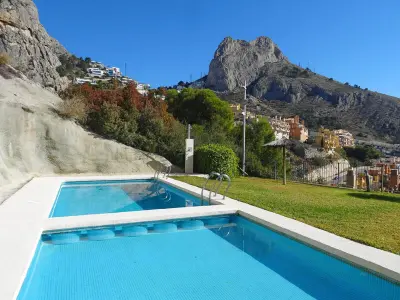 Appartement à Altea, Confort moderne à Altea : 3 chambres, piscine, climatisation, proche plage - L898793