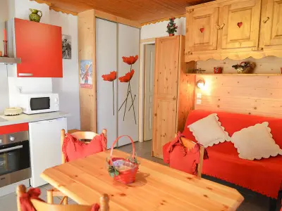 Appartement à Valloire, Studio Cabine 3/4 Pers, Centre de Valloire, Proche Remontées, Parking Privé, Animaux Acceptés - L898811