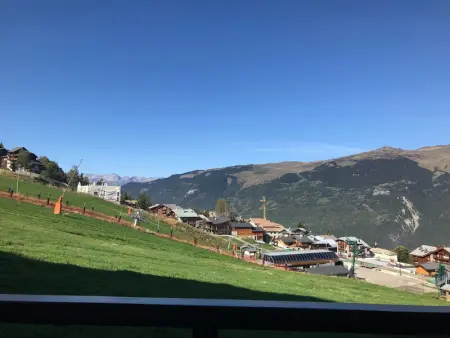 Appartement chaleureux avec balcon et accès direct aux pistes - Photo 7