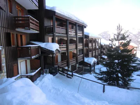 Appartement chaleureux avec balcon et accès direct aux pistes - Photo 15