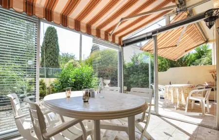 Location Appartement 6 personnes à Six Fours les Plages - Photo 6