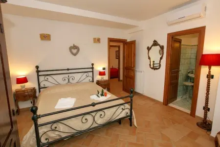 Il Giglio 16, Villa avec piscine et jacuzzi dans une position panoramique près du lac - Photo 13