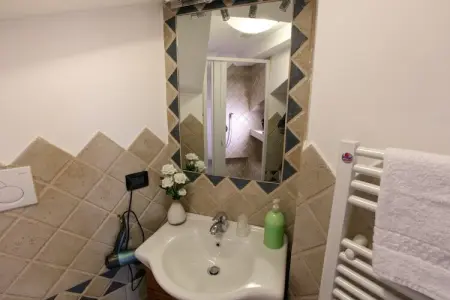 Il Giglio 16, Villa avec piscine et jacuzzi dans une position panoramique près du lac - Photo 21