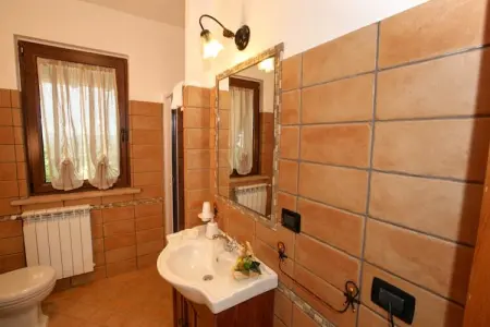 Il Giglio 16, Villa avec piscine et jacuzzi dans une position panoramique près du lac - Photo 22