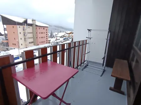 Studio cosy 4 pers, plein sud, balcon, parking privé, proche pistes et commerces - Photo 8