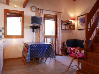 Appartement in La Plagne Montchavin Les Coches, Duplex cosy, 6 pers, proche des pistes et commerces, balcons, parking, casier à skis, La Plagne - L962386