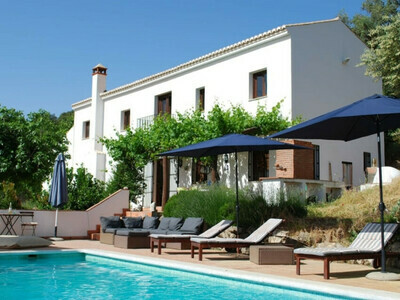 Casa 1950 con piscina privada y terraza, Villa 10 personnes à Montefrío ES-180-207
