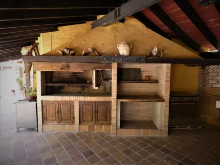 Maison de Charme en Plein Cœur de l'Andalousie avec Piscine et Jardins - Photo 11