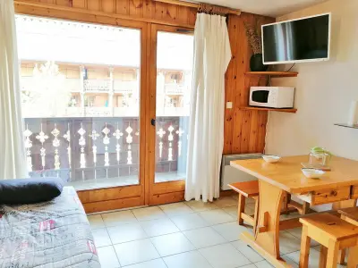 Appartement à Morillon Village, Studio cosy avec balcon, au pied du télécabine et pistes, centre village à 150m, 4 couchages - L943933