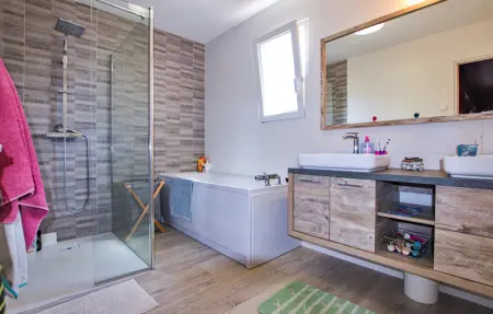 Location Maison 8 personnes à Pont Évêque - Photo 34