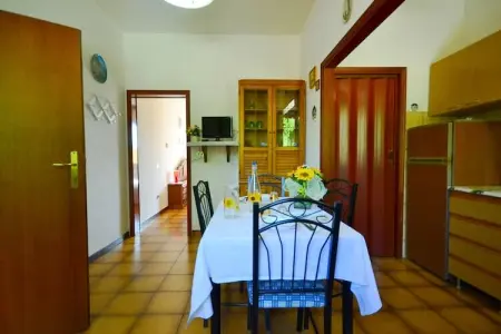 Massarella Due, Maison ensoleillée avec piscine - Photo 2