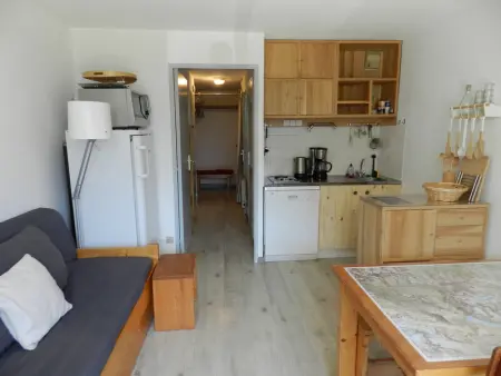 Appartement 6 pers, 1 cabine, au pied des pistes, balcon, ascenseur - Photo 2