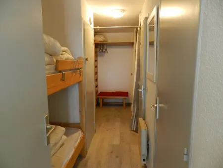 Appartement 6 pers, 1 cabine, au pied des pistes, balcon, ascenseur - Photo 4