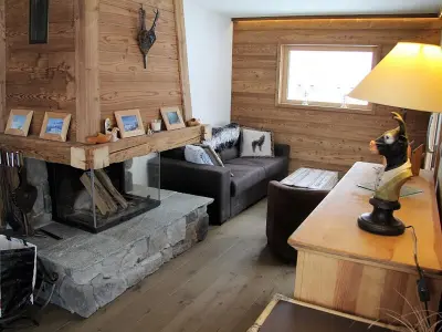 Chalet à La Clusaz, Superbe chalet aux Confins, accès direct aux pistes, 4 chambres, cheminée - L854216